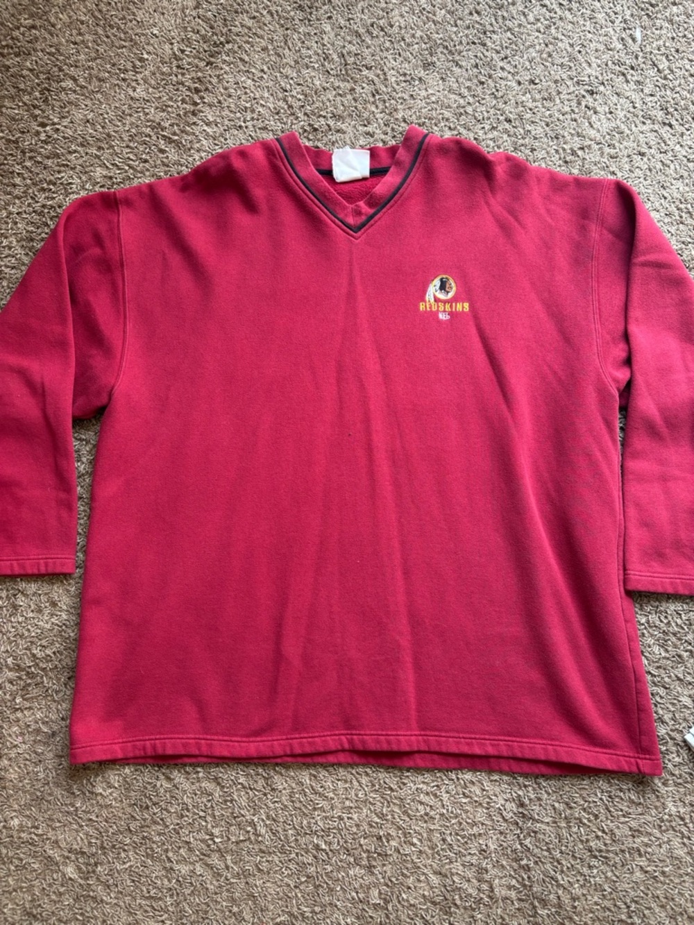 Vintage NFL Washington redskins men’s  Burgundy V-Neck Sweatshirt
